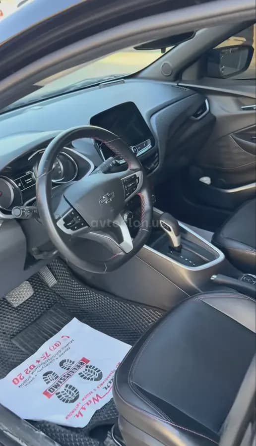 Chevrolet Onix 2024 — 3