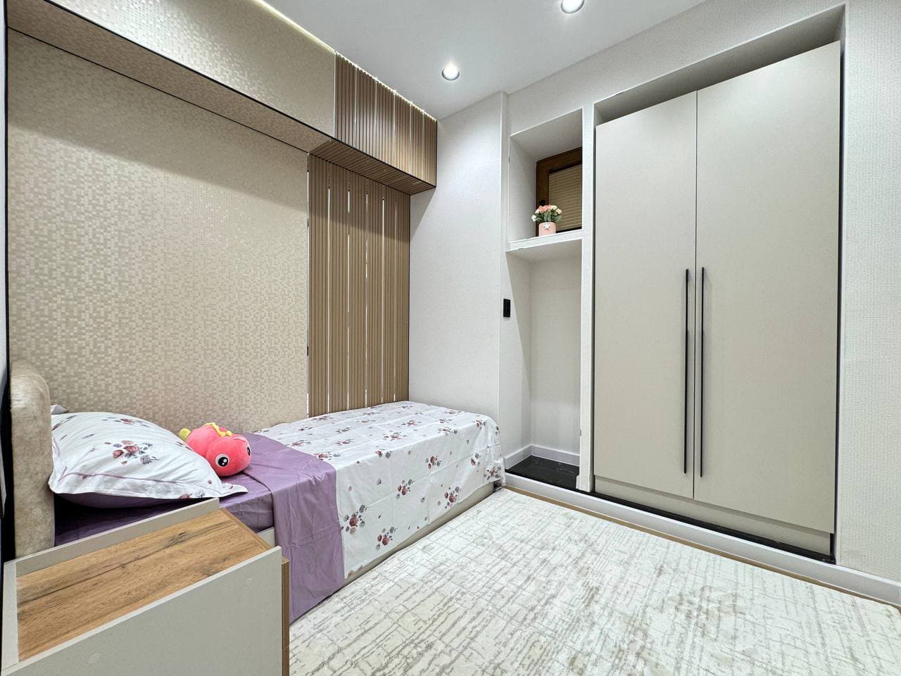 5-комн. квартира, Юнусабадский район, Ц-6, метро Минор — 5