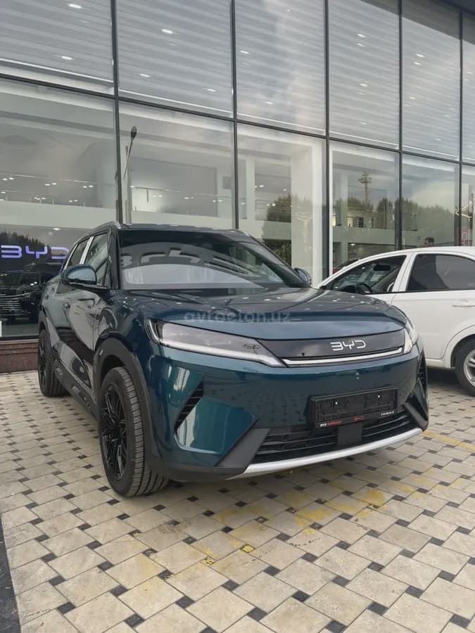 BYD Yuan UP DM-i 2026 — 1
