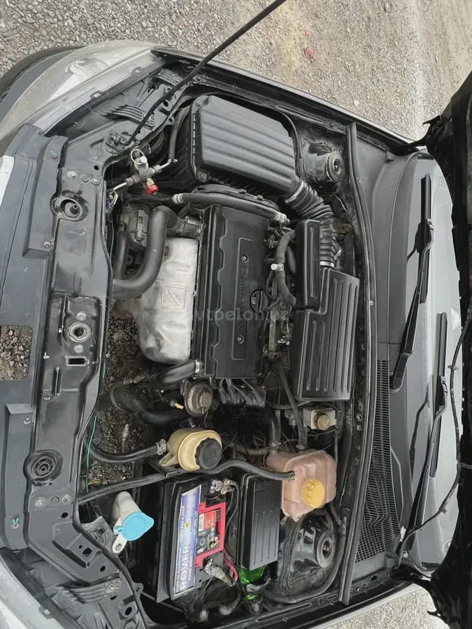 Chevrolet Lacetti, 1 позиция Газ-бензин 2004 — 2