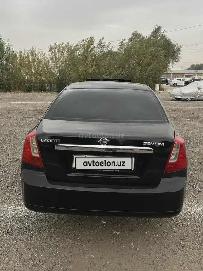 Chevrolet Lacetti, 1 позиция Газ-бензин 2004 — 3