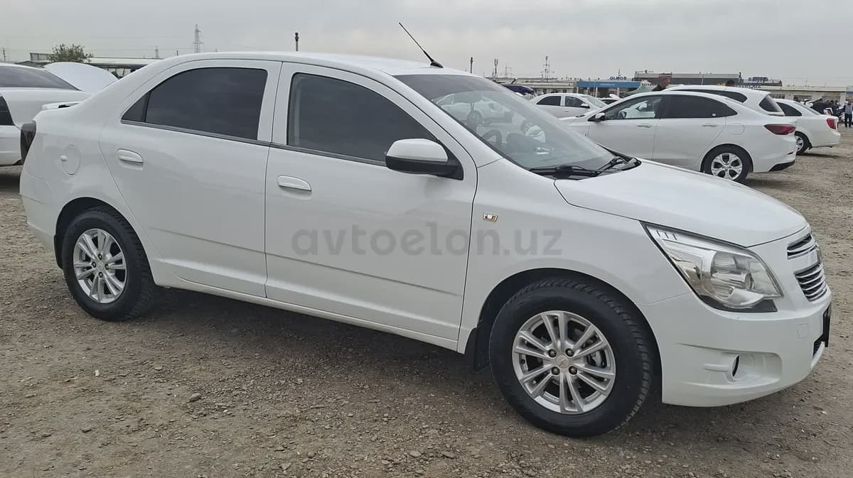 Chevrolet 2021 — 4