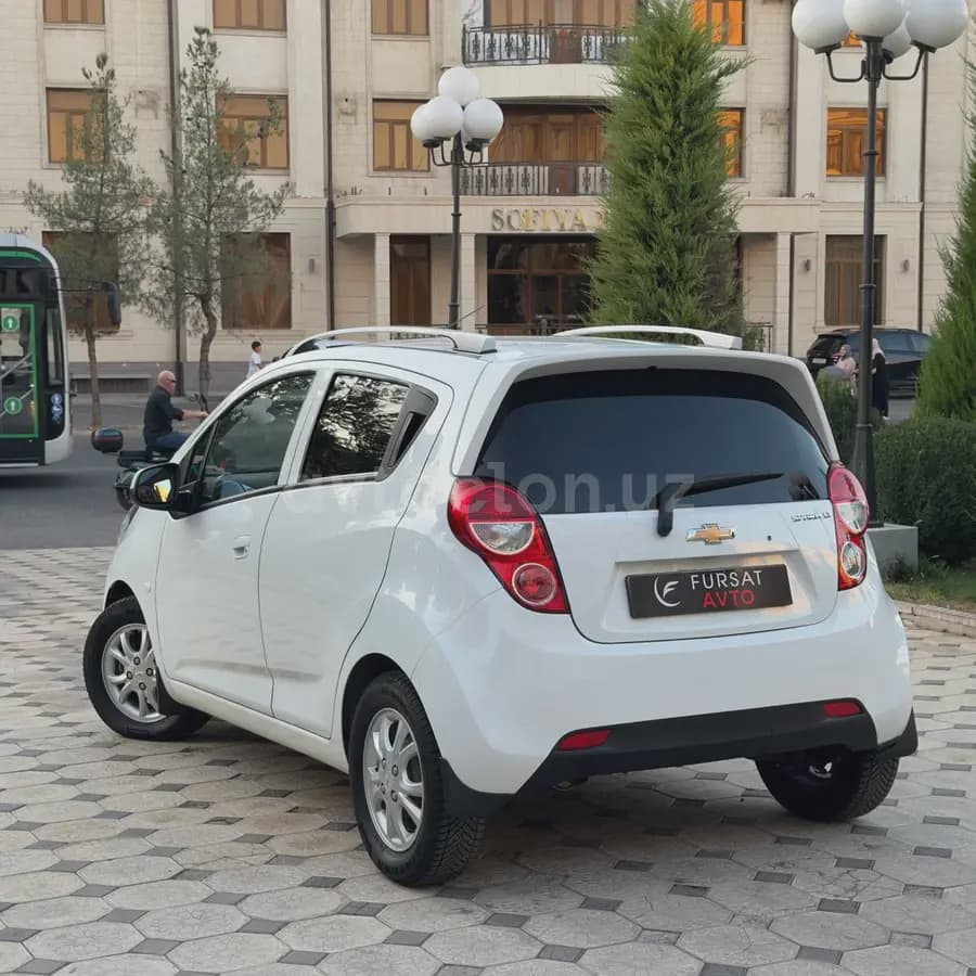 Chevrolet Spark, 4 позиция 2022 — 1