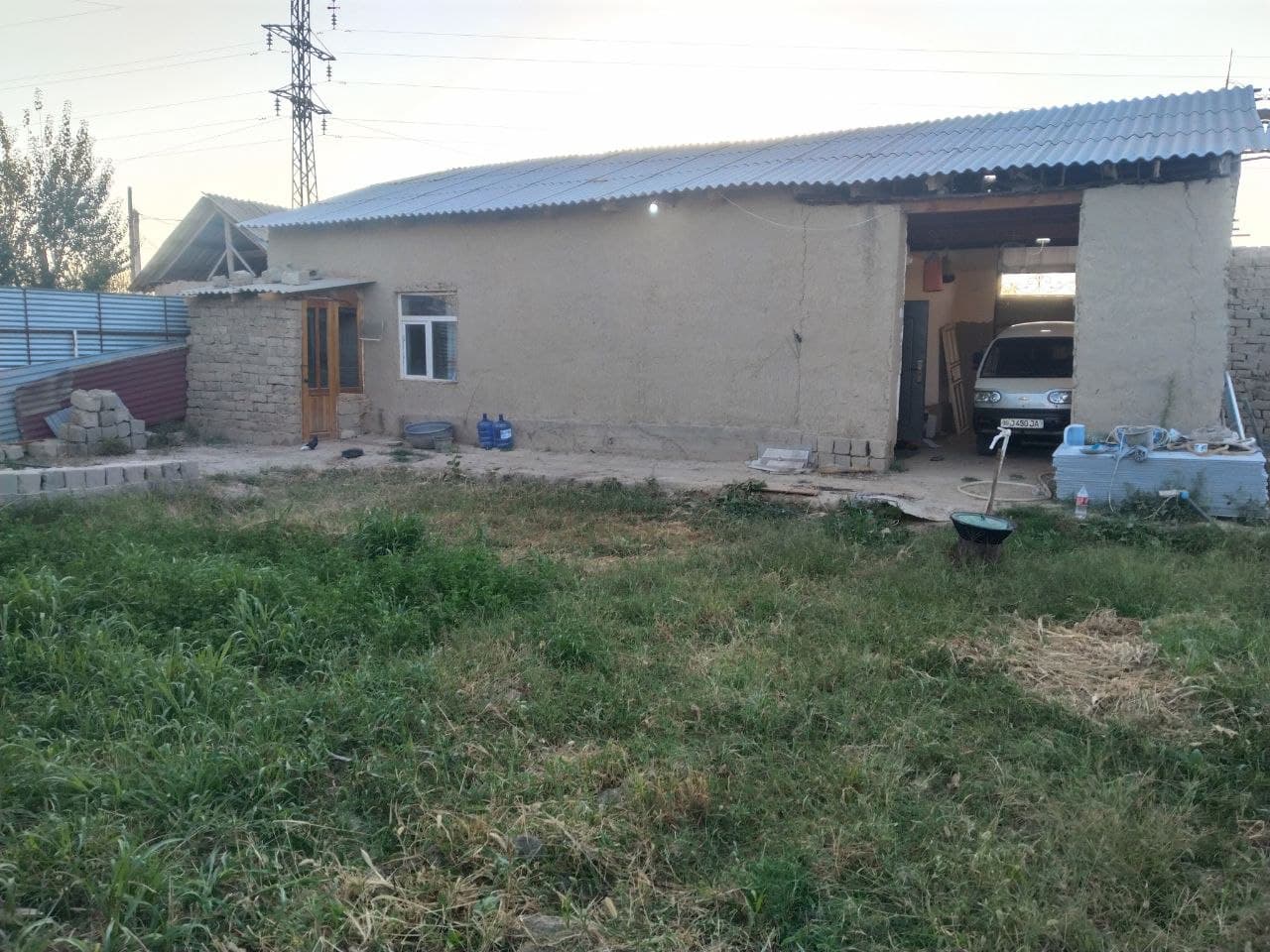 hovli sotiladi 6 sotix 3xonali — 3