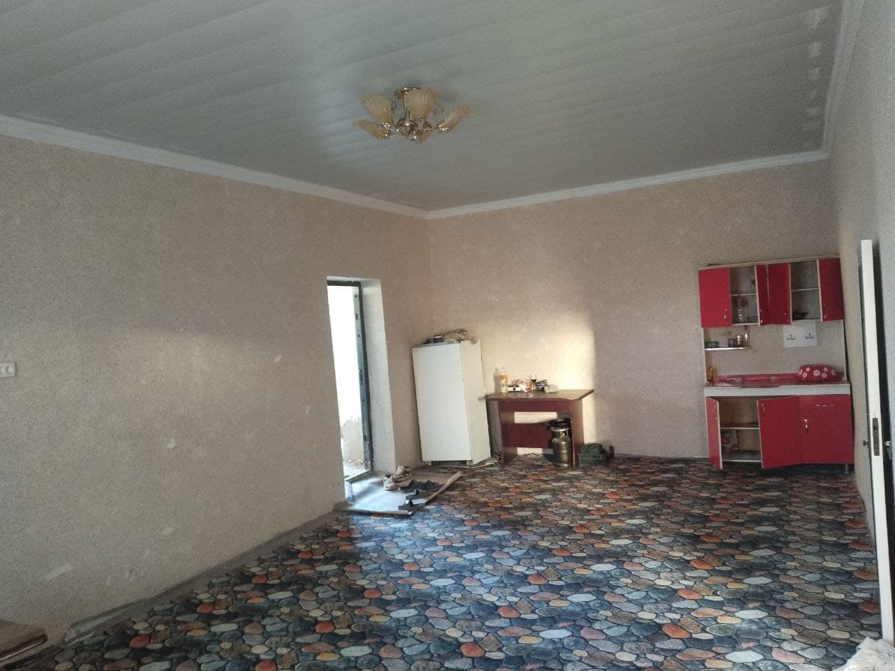 hovli sotiladi 6 sotix 3xonali — 6