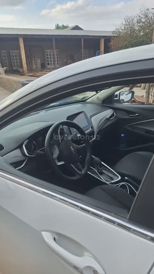 Chevrolet Onix 2026 — 2