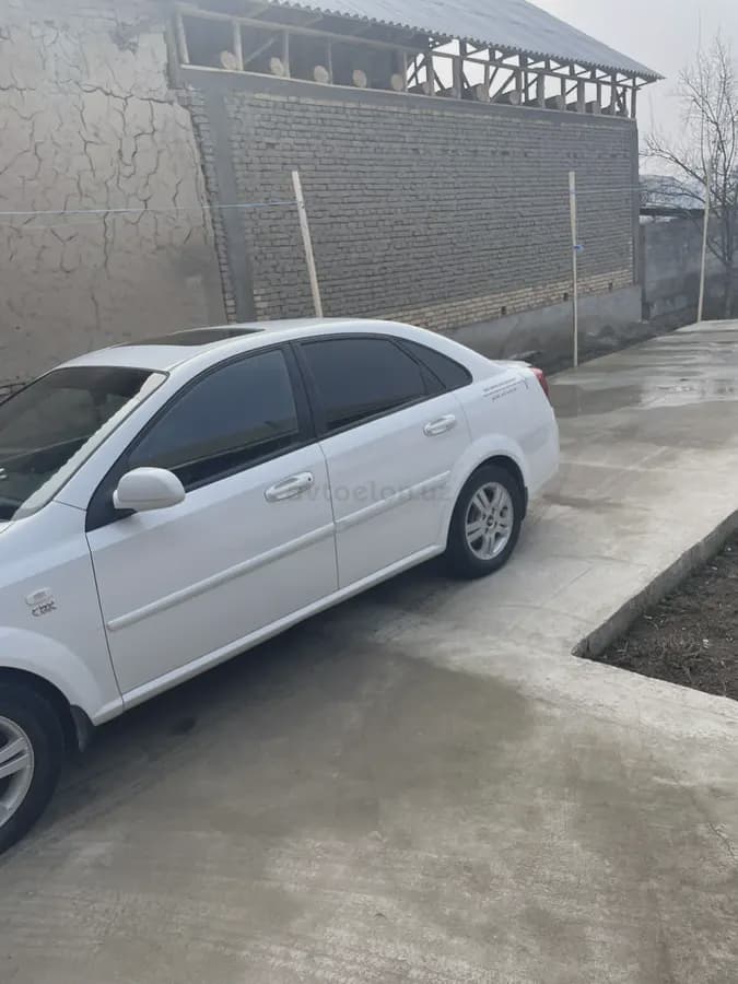 Chevrolet Lacetti, 3 позиция 2011 — 3