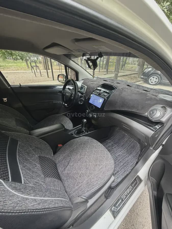 Chevrolet Spark, 4 позиция 2016 — 3