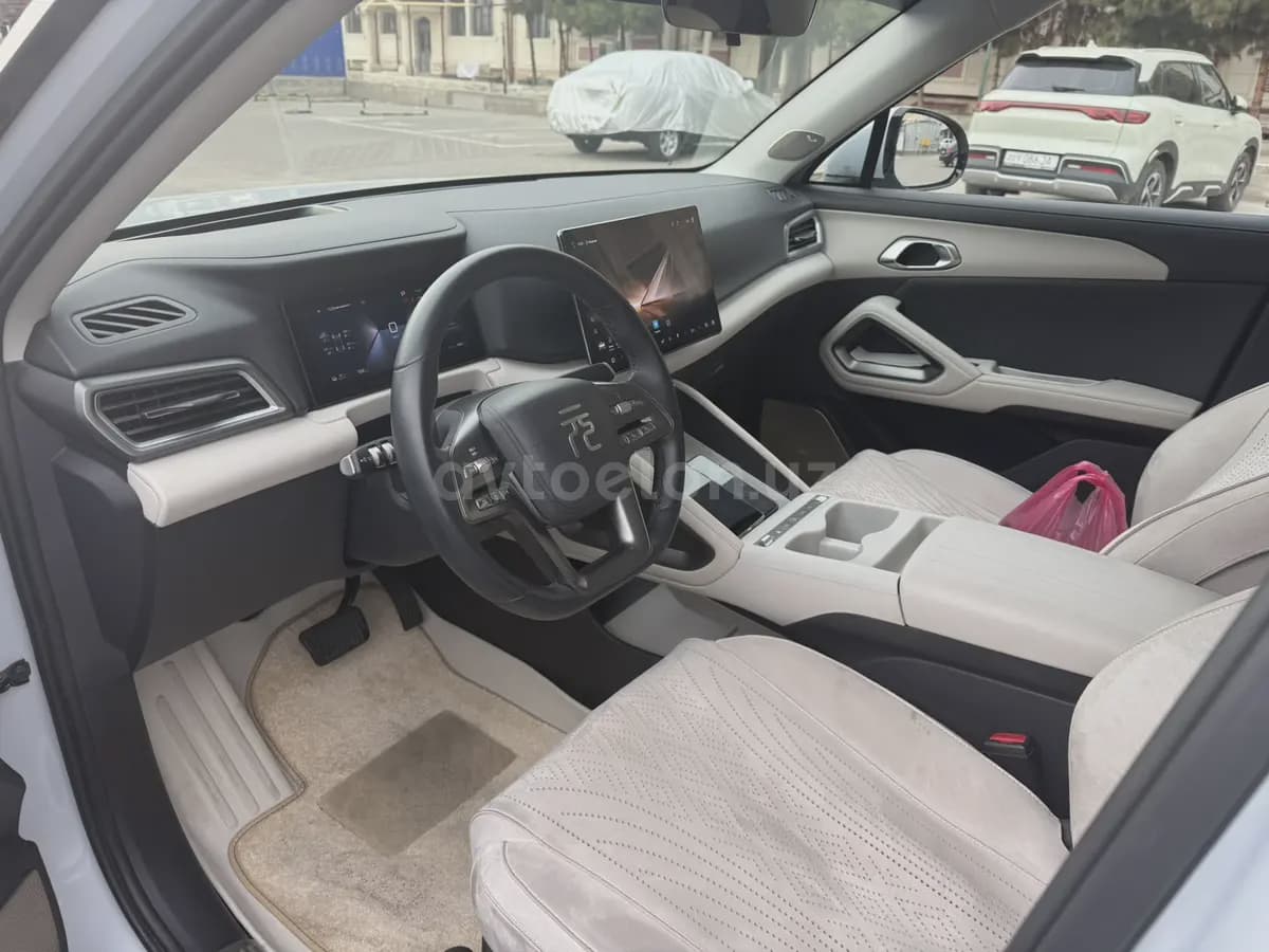 BYD Yuan UP 2025 — 5