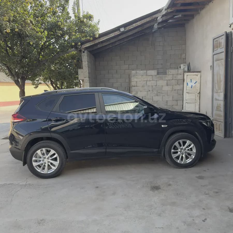 Chevrolet Tracker 2 2023 — 2