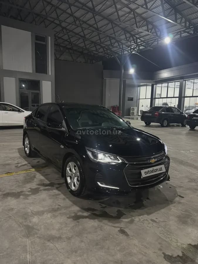 Chevrolet Onix 2025 — 2