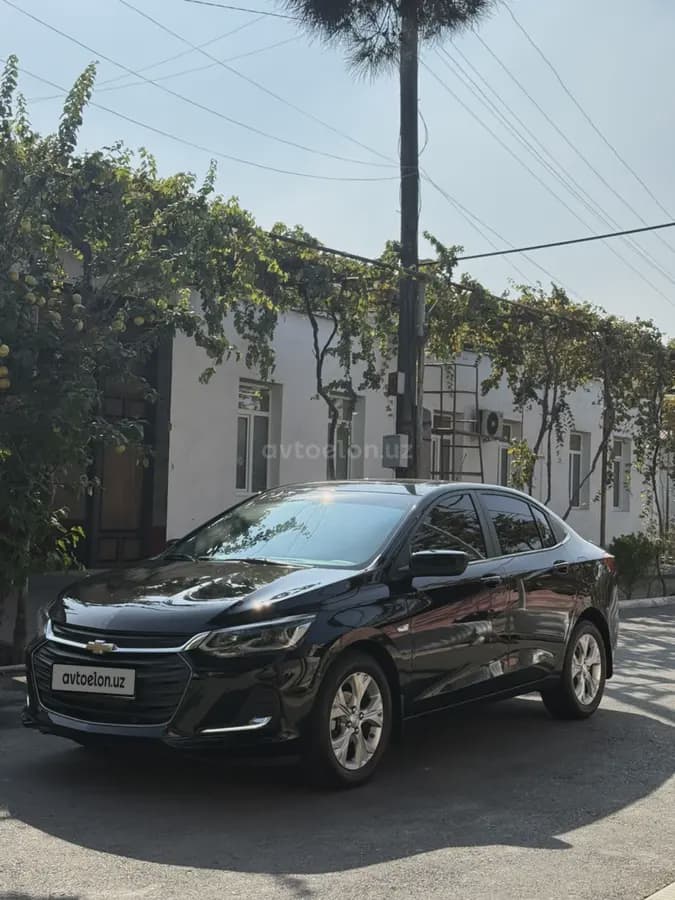 Chevrolet Onix 2024 — 3