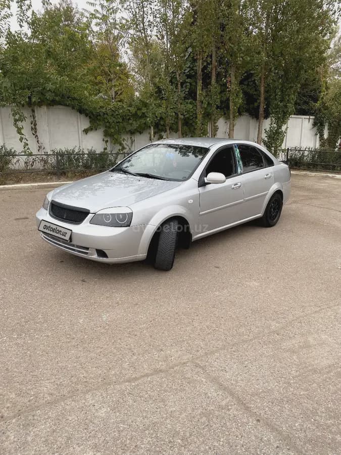 Chevrolet Lacetti, 1 позиция 2011 — 5