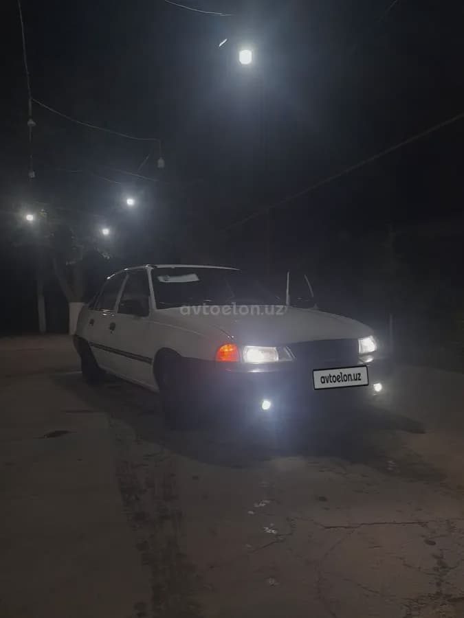 Daewoo Nexia 2003 — 3