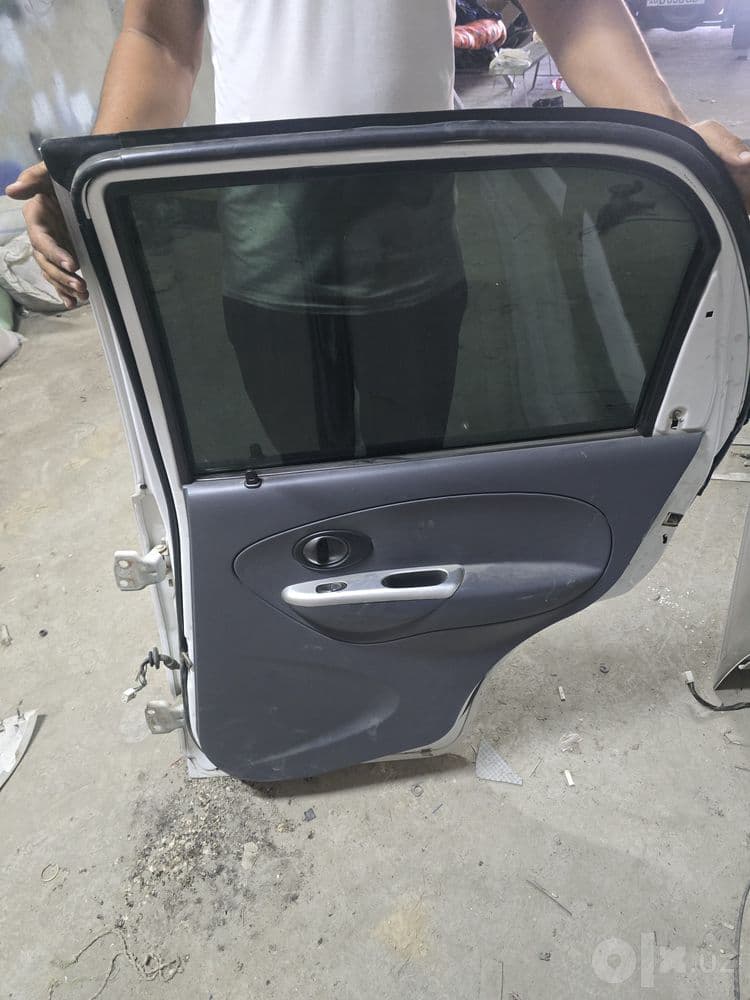 Matiz eshik oldi orqasi — 4