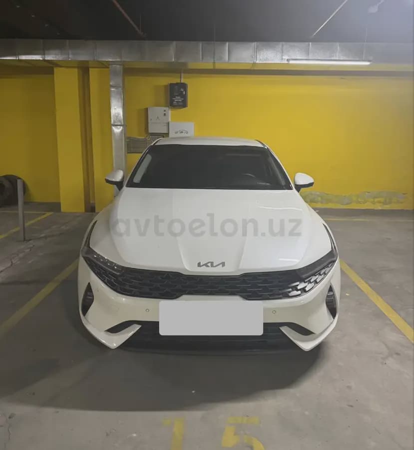 Kia K5 2023 — 3