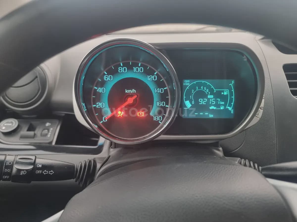 Chevrolet Spark, 2 позиция 2018 — 2