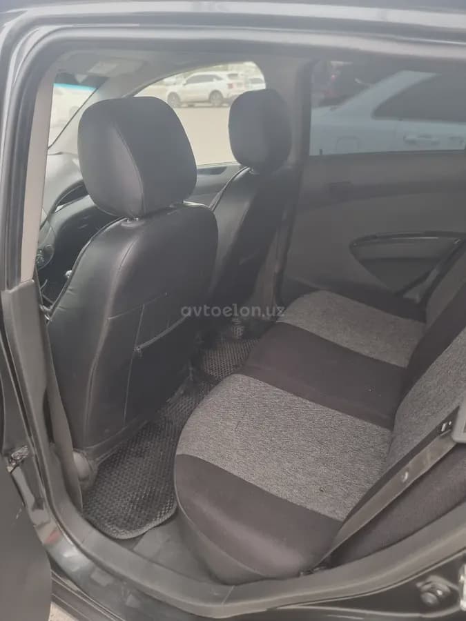 Chevrolet Spark, 2 позиция 2018 — 4