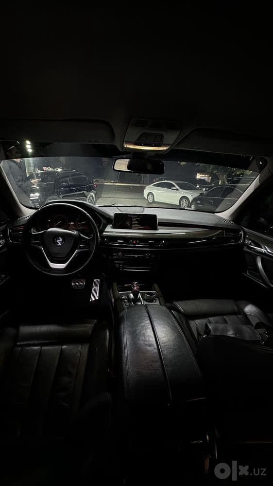 Bmw X5 x drive 35i — 7