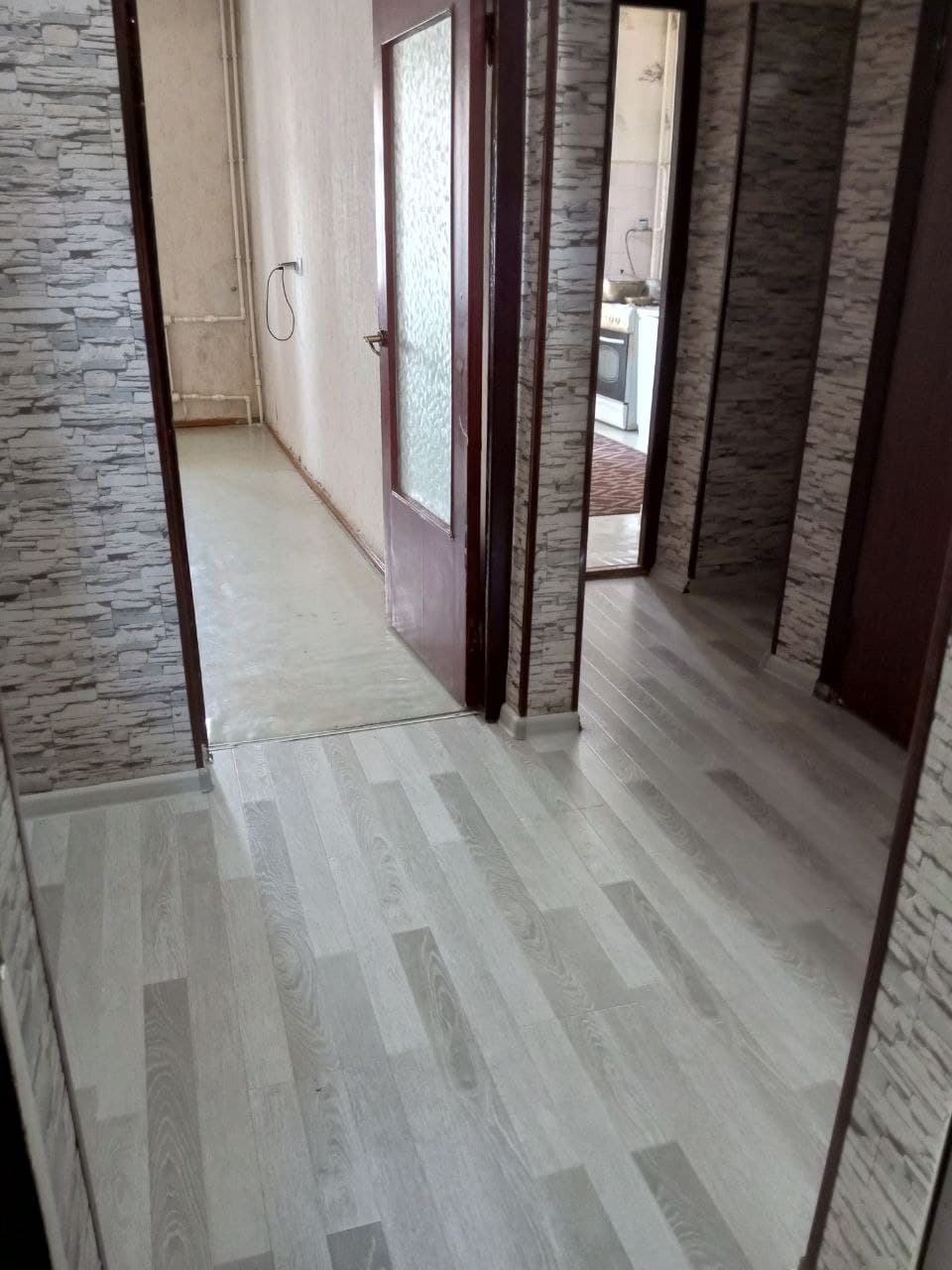 Kvartira ijaraga beriladi uzoq muddatga 2 honalik hamma sharoiti bor 8 etaj 9 etajlik dom — 5