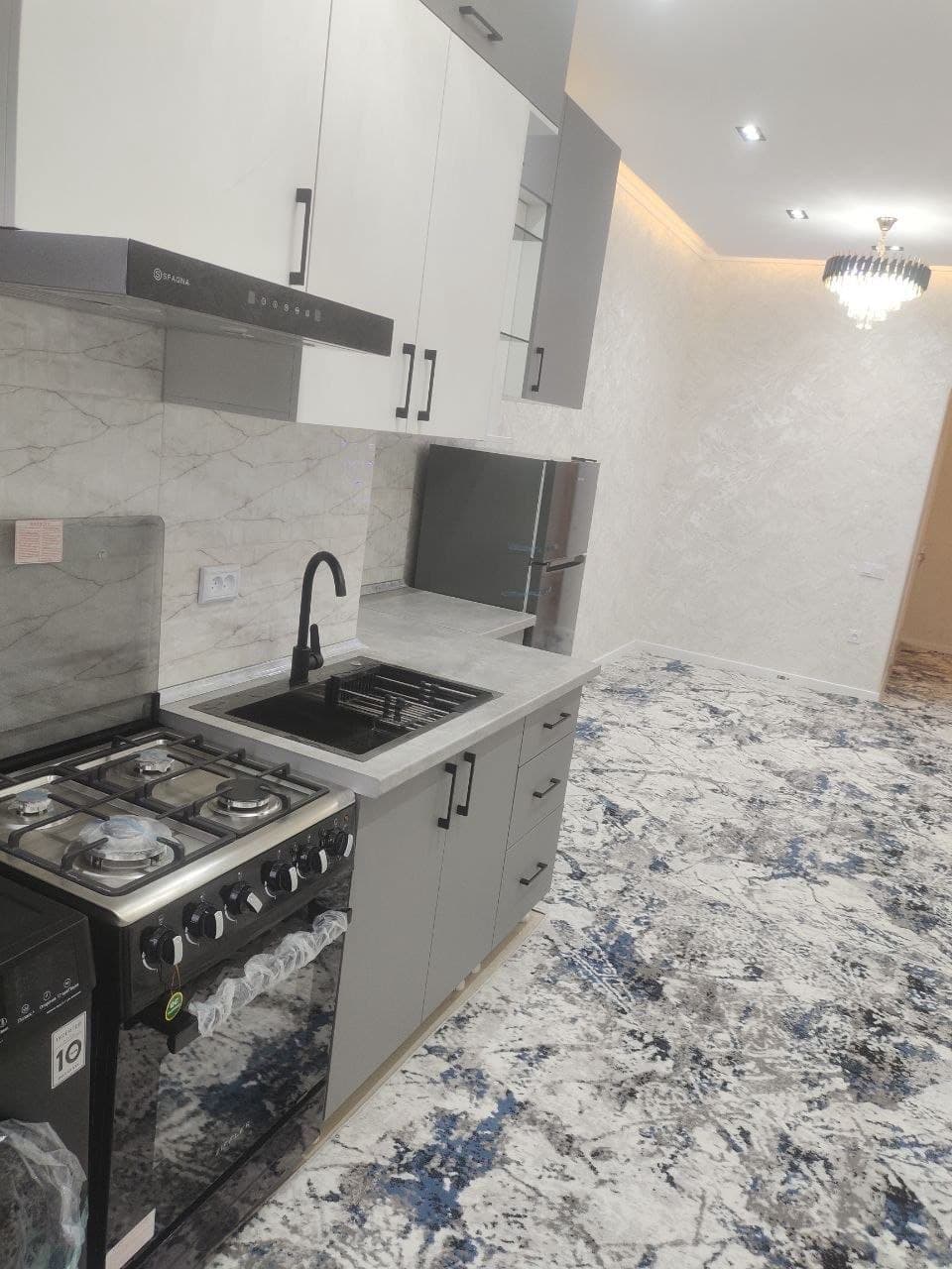 🇺🇿 КВАРТИРА СОТИЛАДИ! 📍 Район: Шайхонтоҳур 🏢 Новостройка 🏢 Этаж: 2/6/12 — 5
