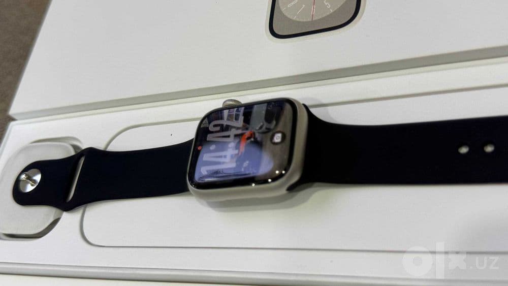 Apple Watch Series 8 41 мм, полный комплект + 2 ремешка — 3