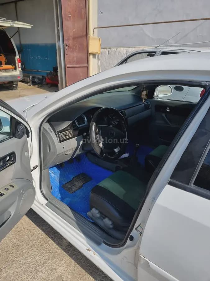 Chevrolet Lacetti, 1 позиция Газ-бензин 2009 — 2