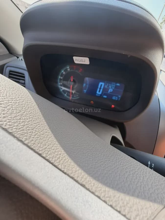 Chevrolet Cobalt, 4 позиция 2025 — 5