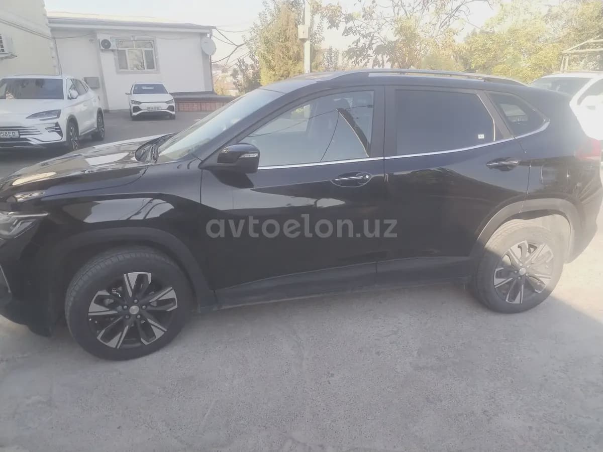 Chevrolet Tracker 2 2025 — 3