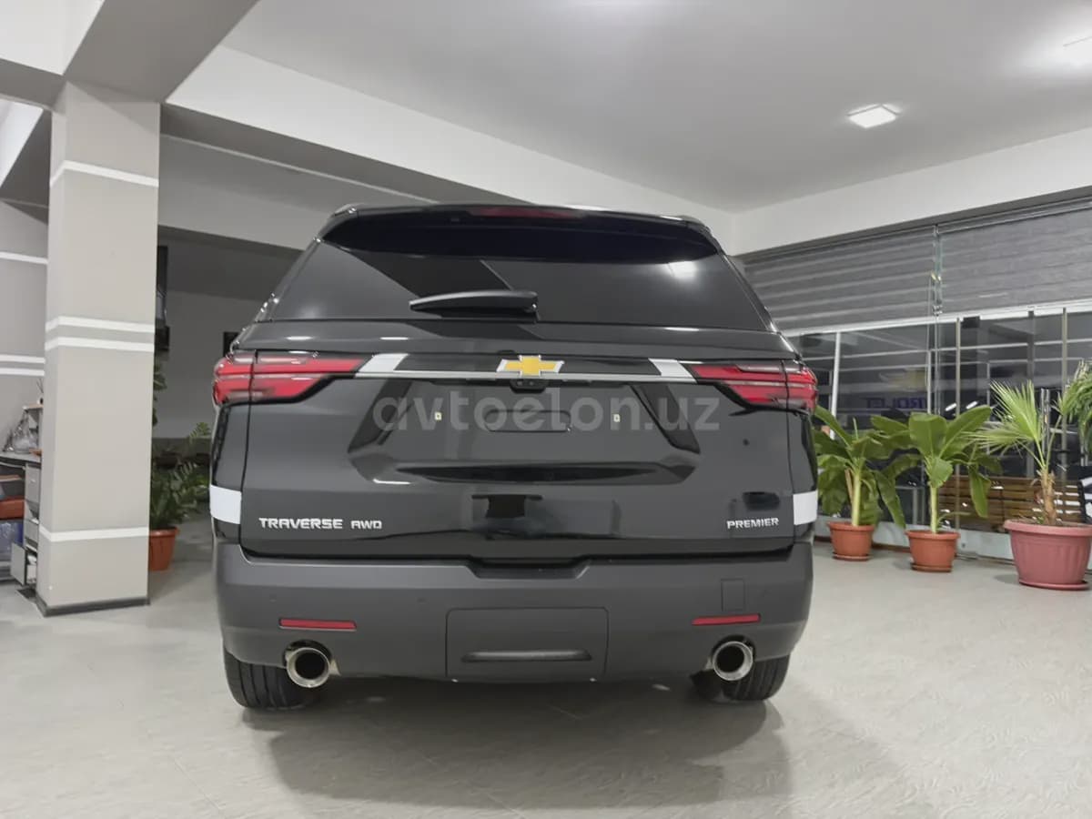Chevrolet Traverse 2023 — 4
