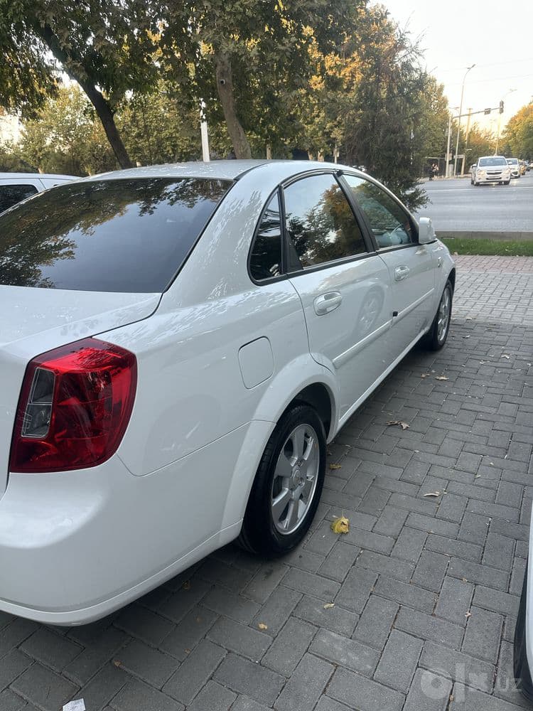 2023 yil MASLA lyuk, abs, mafon bor — 8