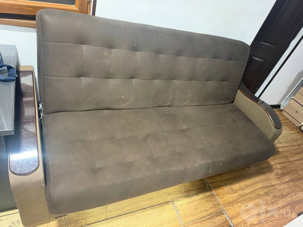Sotiladi divan 2.5 mln — 1