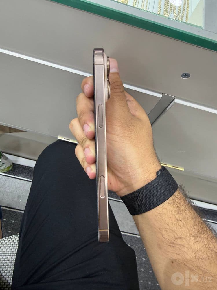 Iphone 16 pro max — 6