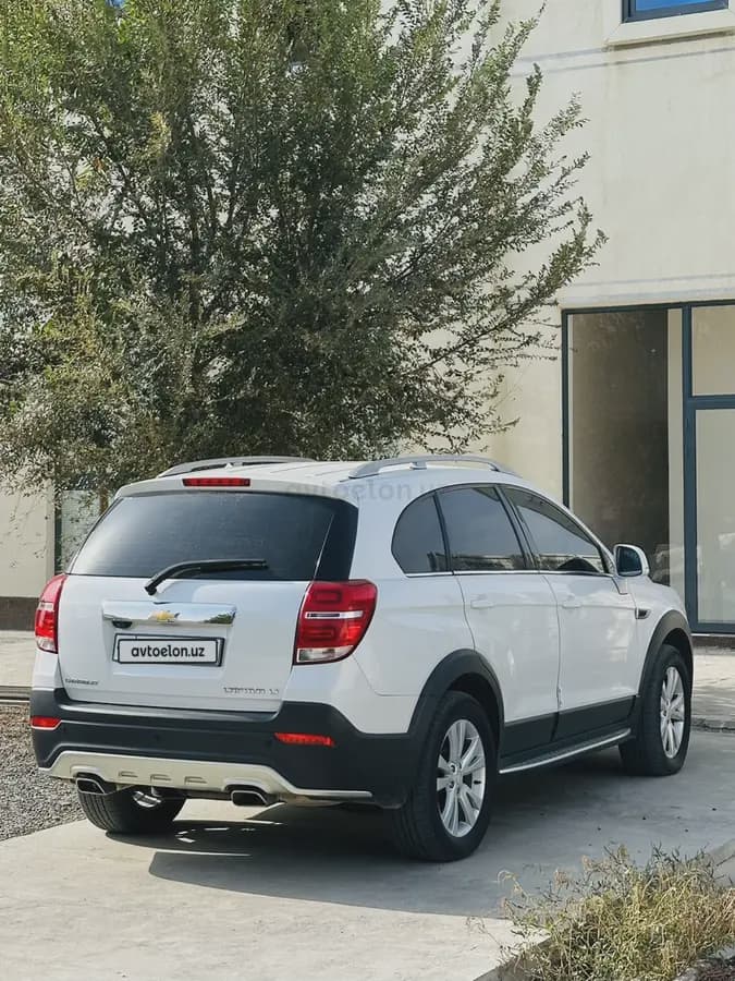 Chevrolet Captiva, 4 позиция 2017 — 1