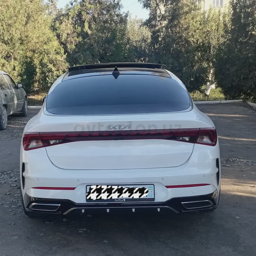 Kia K5 2021 — 2
