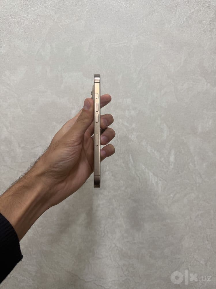 Iphone 16 pro desert — 2