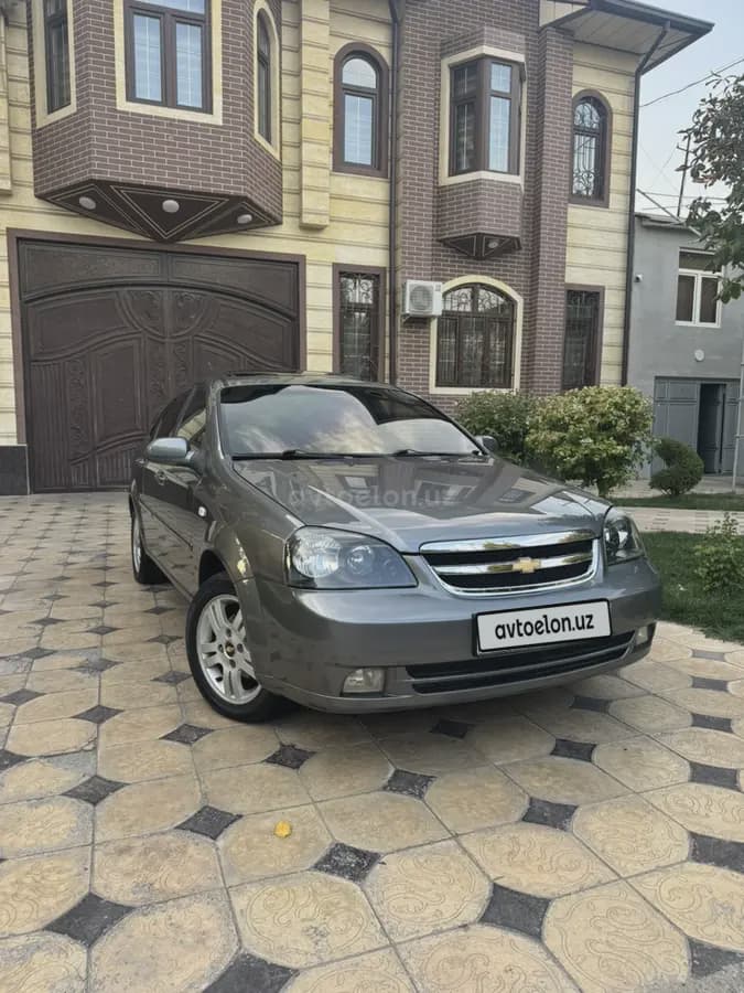 Chevrolet Lacetti, 3 позиция 2013 — 1