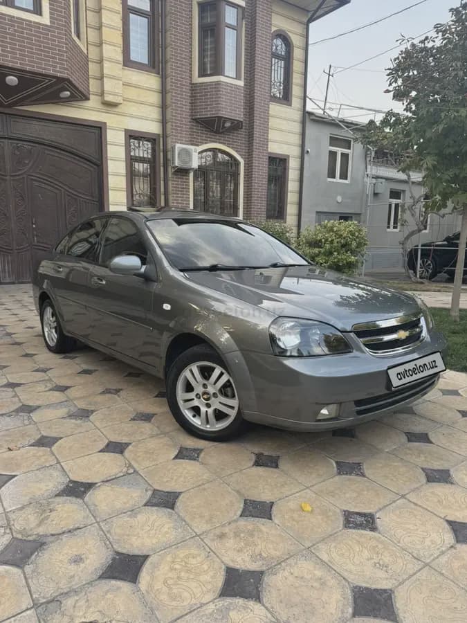 Chevrolet Lacetti, 3 позиция 2013 — 2