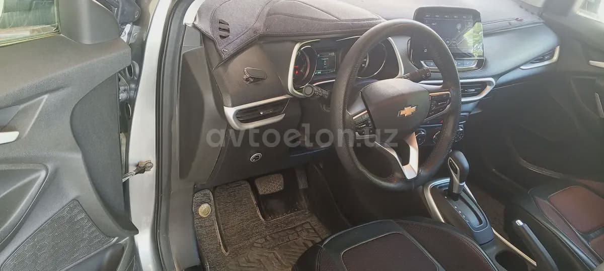 Chevrolet Tracker 2 2023 — 1