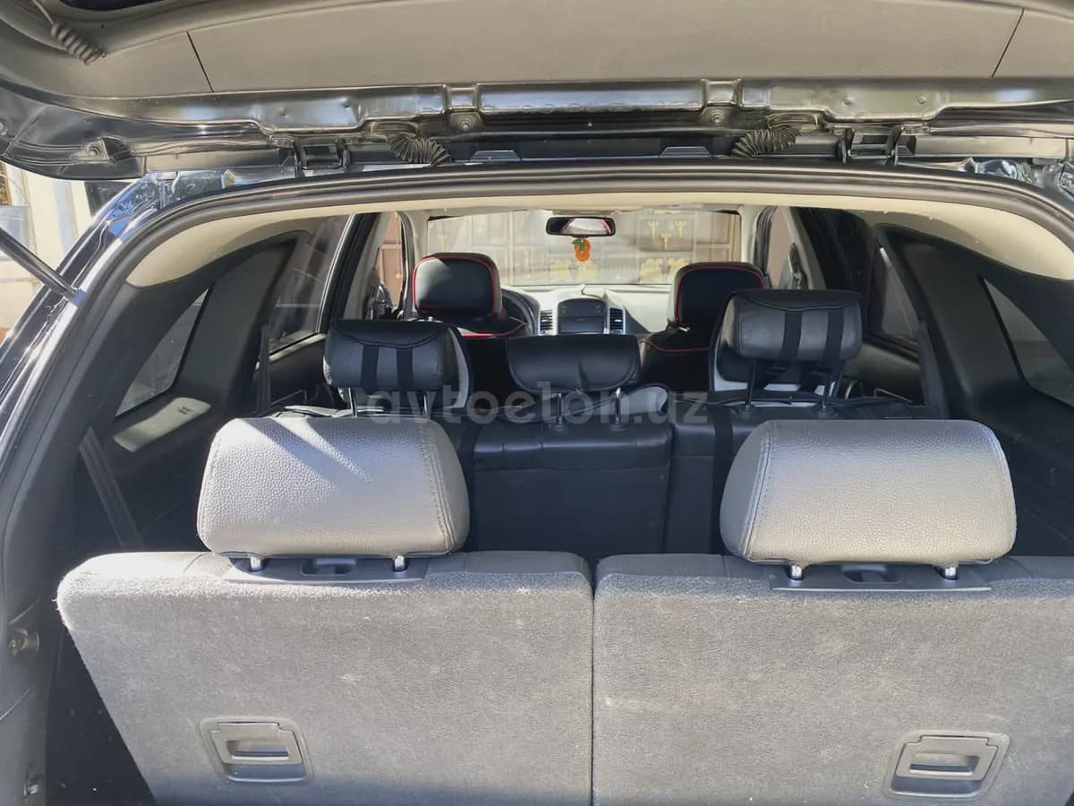 Chevrolet Captiva, 1 позиция 2010 — 4