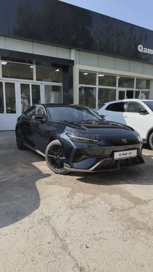 Changan UNI-V 2026 — 1