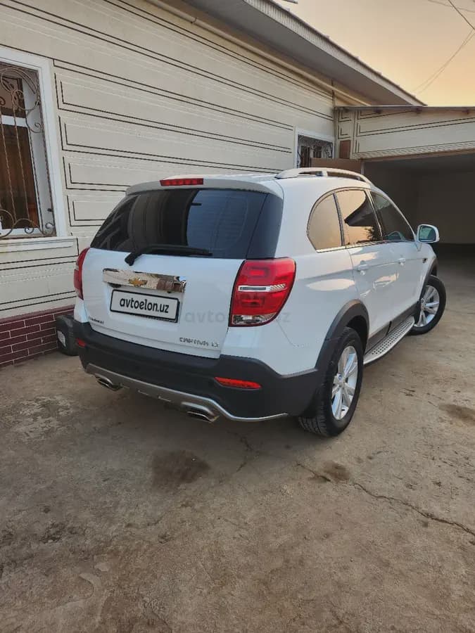 Chevrolet Captiva, 4 позиция 2018 — 3