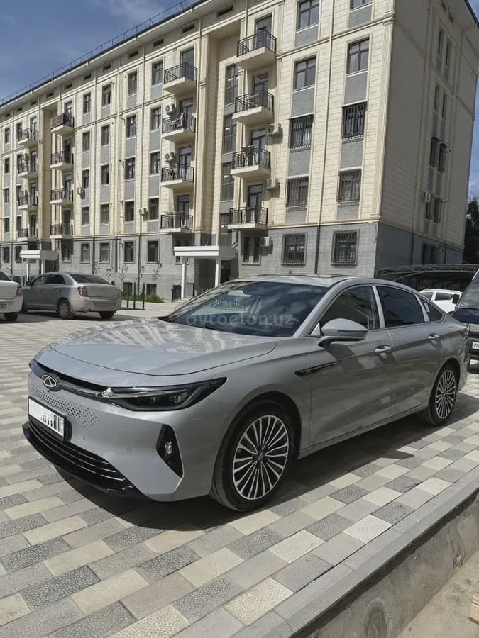 Chery Arrizo 8 Hybrid 2025 — 5