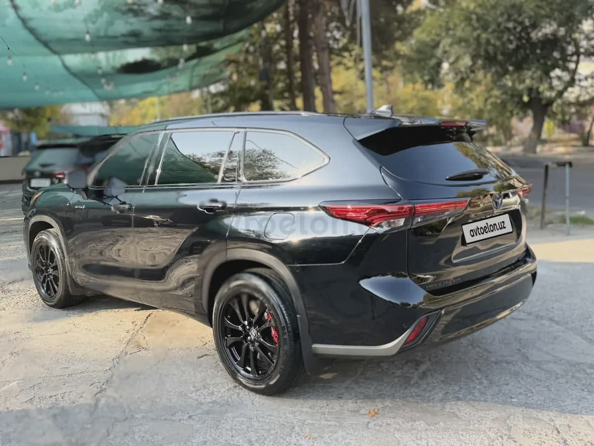 Toyota Highlander 2021 — 5