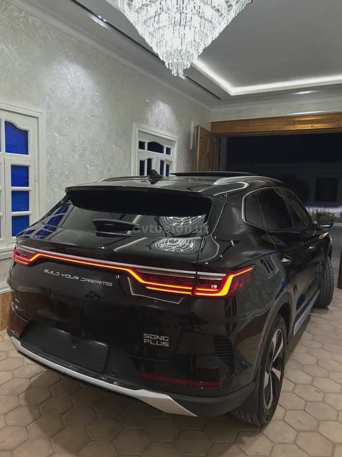 BYD Song Plus DM-i 2023 — 2