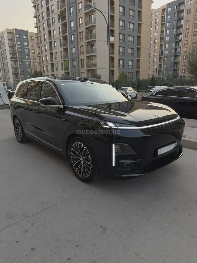 Deepal S09 2025 — 3