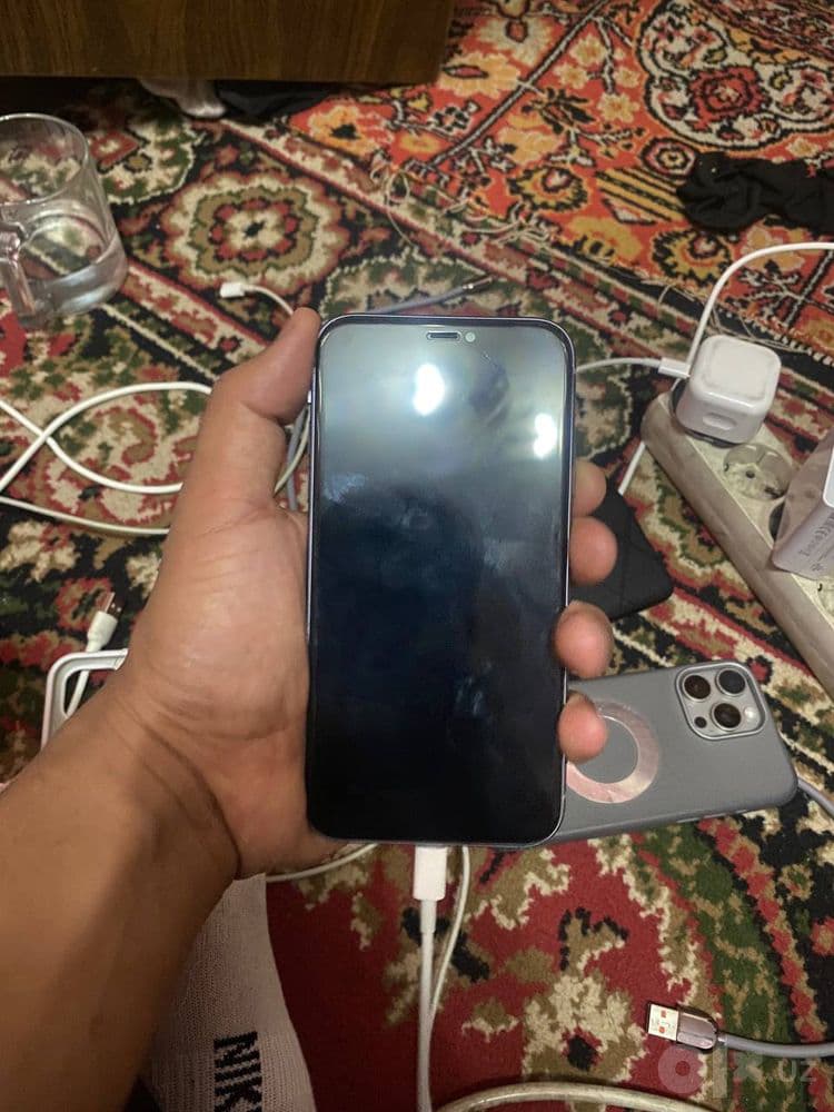 iPhone 11 xotira 64 71 batare idyal karobka dak — 2