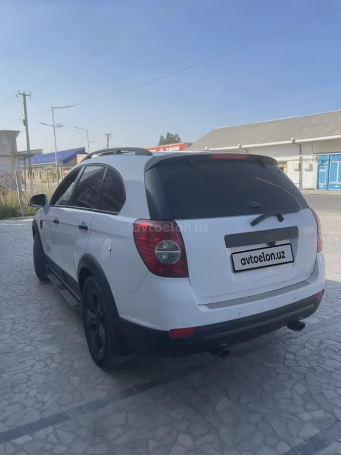Chevrolet Captiva, 3 позиция 2010 — 3