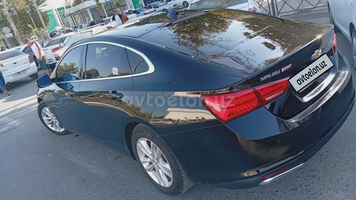 Chevrolet Malibu 2 2018 — 1