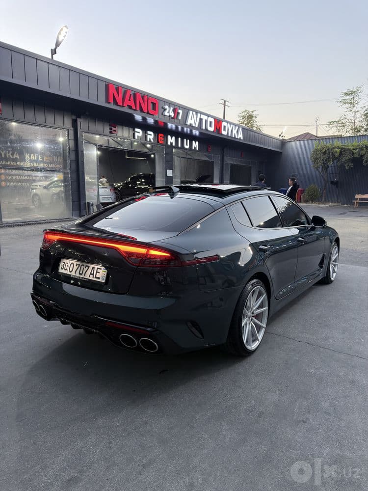 Kia stinger 2023 3.3 turbo — 3